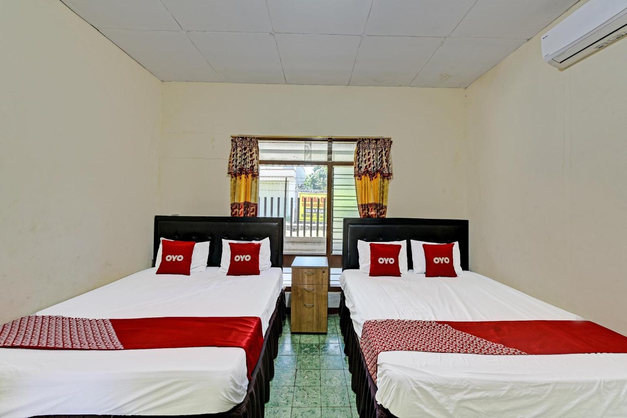 Oyo 90443 Hotel New Kartika In Cilopadang Exteriér fotografie